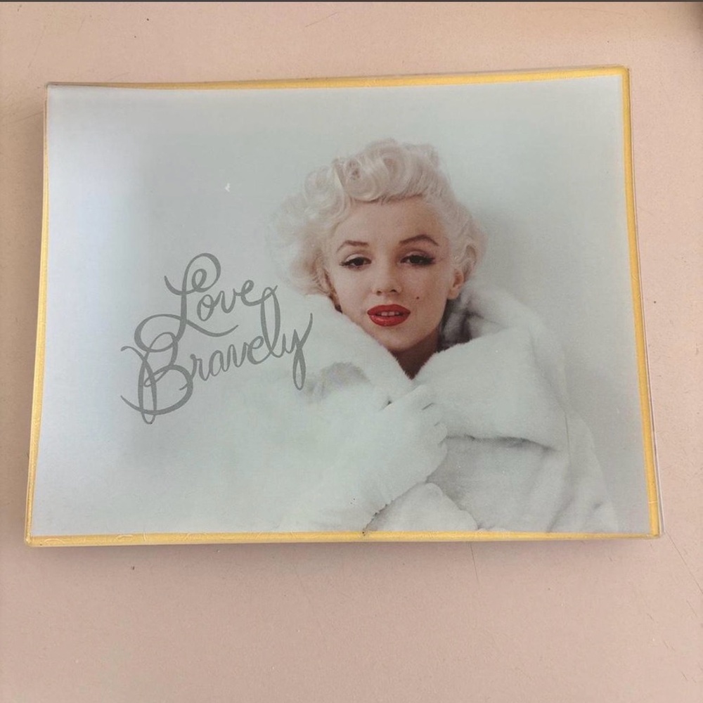 Marilyn Monroe Jewelry Organizer with Gold Trim
